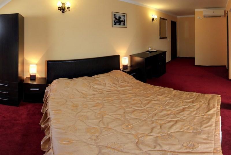 פיטסטי La Storia Guest House מראה חיצוני תמונה