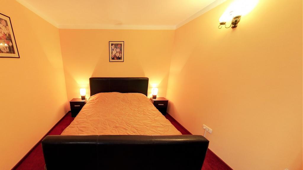 פיטסטי La Storia Guest House מראה חיצוני תמונה