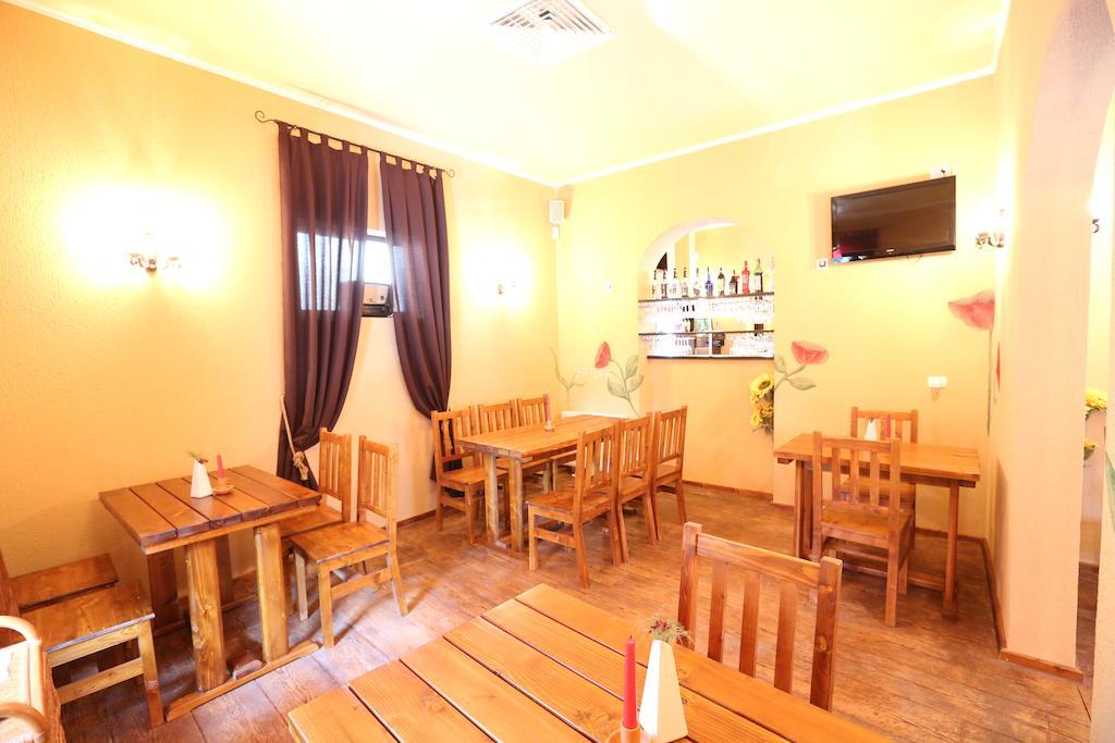פיטסטי La Storia Guest House מראה חיצוני תמונה